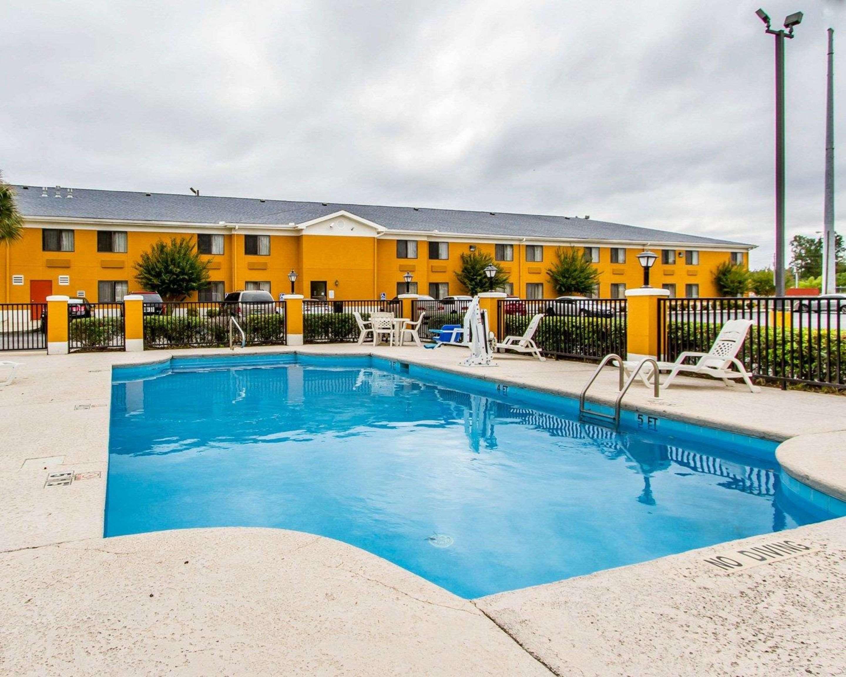 Quality Inn Near University Of Mobile Saraland Exterior photo