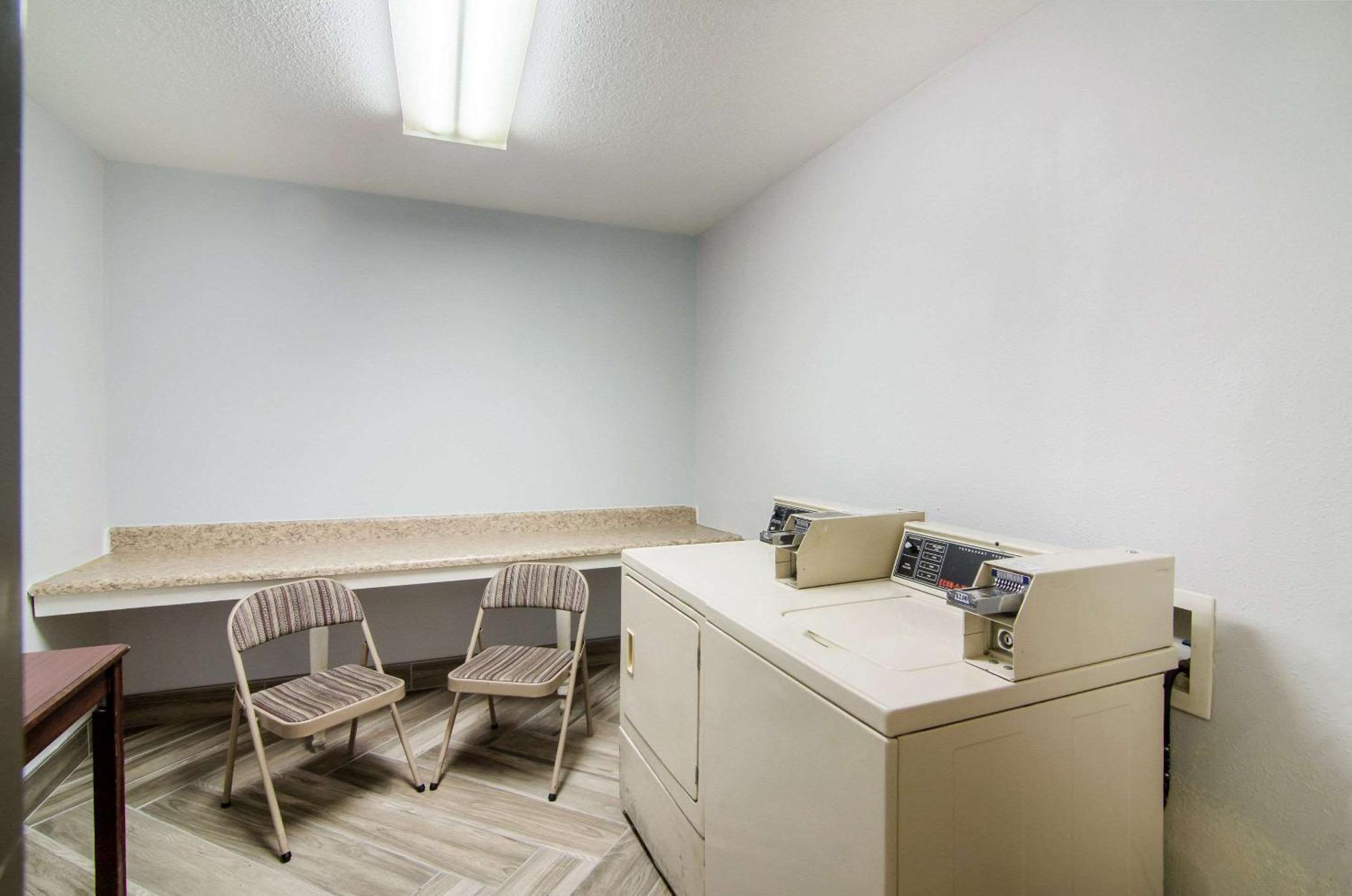 Quality Inn Near University Of Mobile Saraland Exterior photo