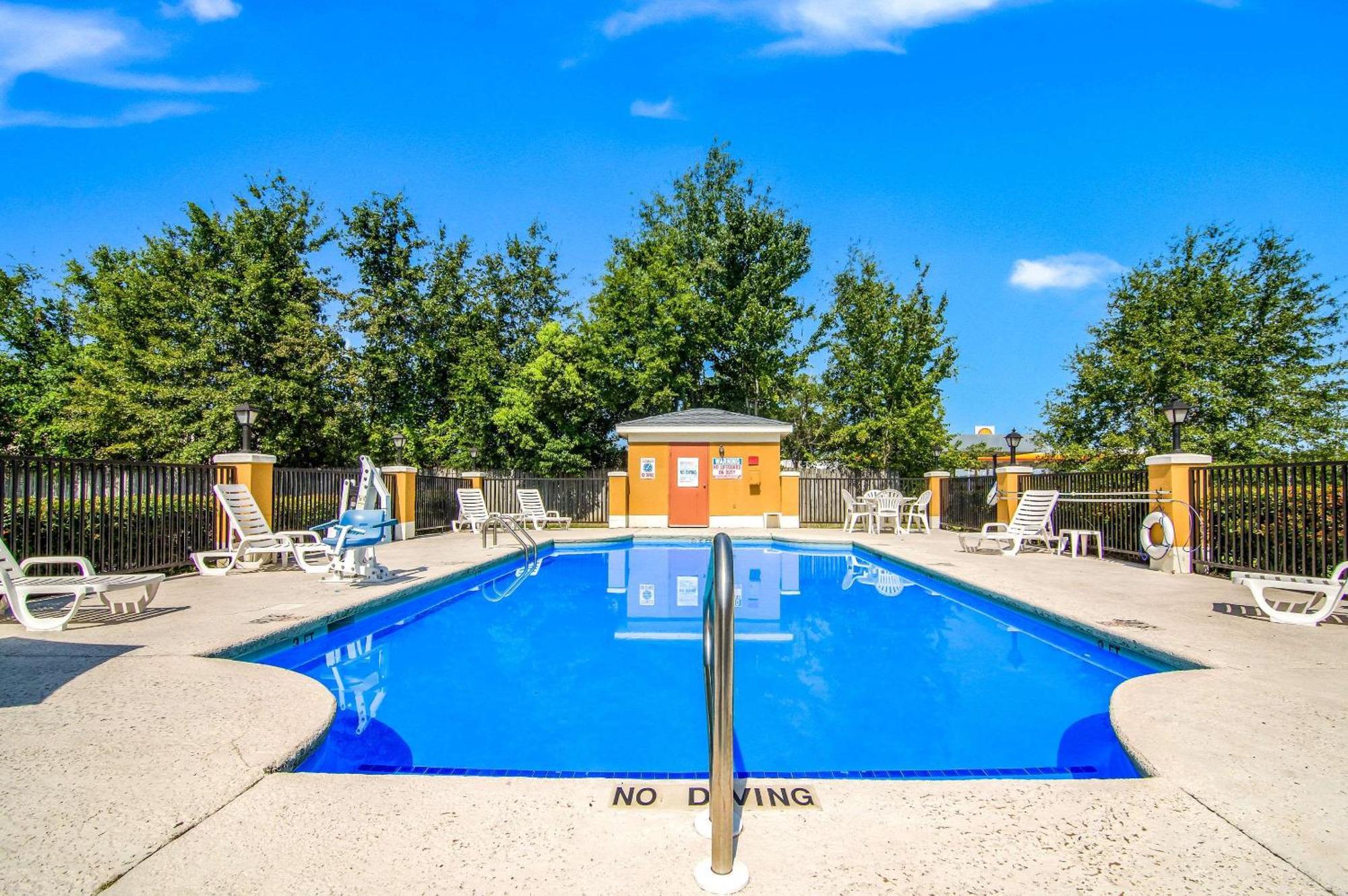 Quality Inn Near University Of Mobile Saraland Exterior photo